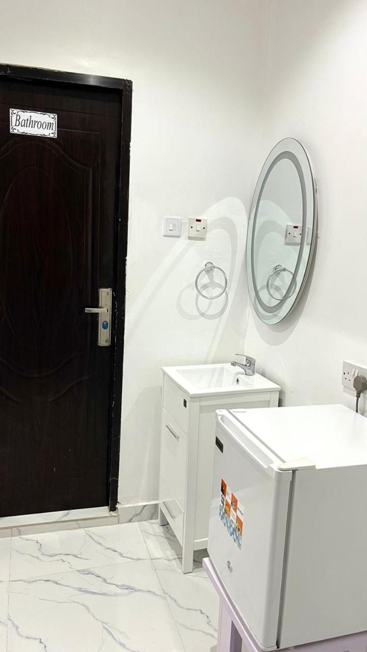 Blueocean Apartment Benin City Ngoại thất bức ảnh